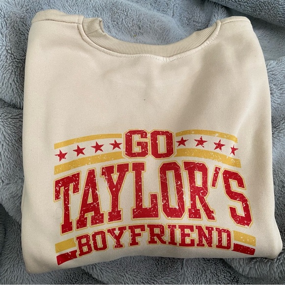 KC Chiefs - Kelce / Swift custom sweatshirt - Picture 1 of 6